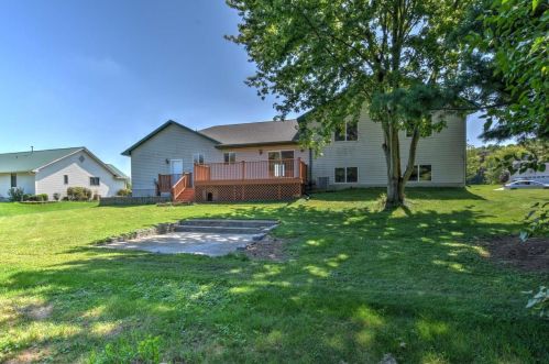 108 Meadows Dr, Edgerton, WI 53534-2405