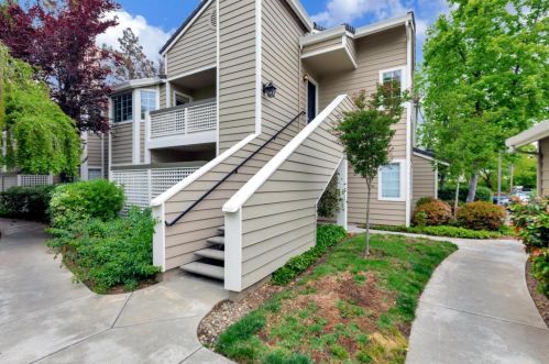 5845 Lake Crowley Pl, San Jose, CA 95123-2445