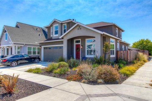 2225 Peterson Ln, Santa Rosa, CA 95403-1898