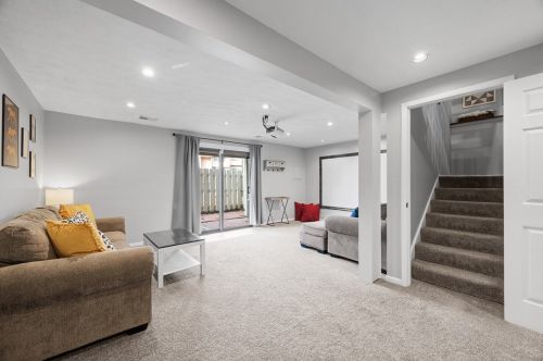 2507 Hunting Ridge Trl, Bridgeville PA  15017-1611 exterior