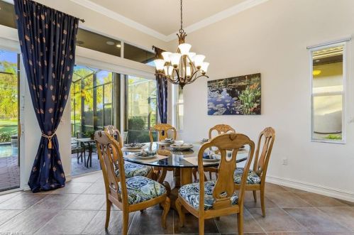 6488 Caldecott Dr, Naples FL  34113-3193 exterior