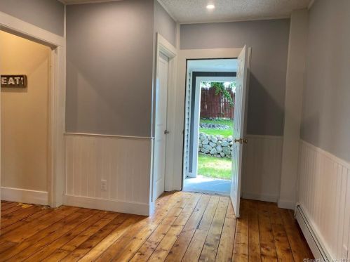 4 Bishop Ct, United States Coast Guard Ac CT  06320-5601 exterior