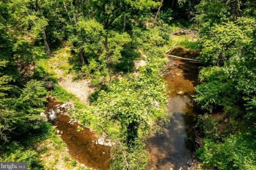 1618 Bondsville Rd, Downingtown PA  19335-1320 exterior