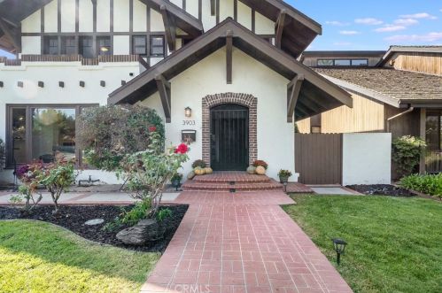 3903 Pacific Ave, Long Beach, CA 90807-3229