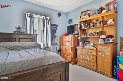 867 Coronado Cir, Santa Paula CA  93060-1666 exterior