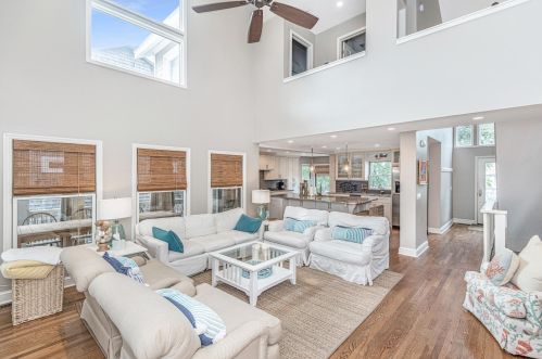 806 Carolina Blvd, Isle Of Palms SC  29451-2204 exterior