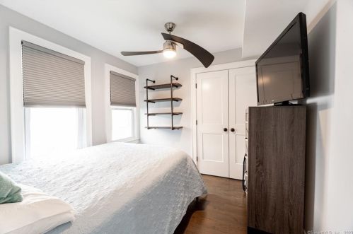 53 Grant St, Milford CT 06460-5310 exterior