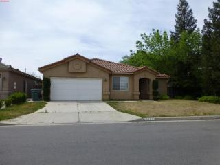 5883 Athens Ave, Fresno, CA 93722-2211