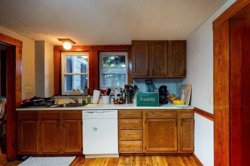 72 Bay State Rd, Quincy MA  02171-1511 exterior