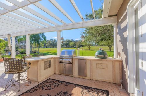 12801 Grand Traverse Dr, Dade City FL  33525-8251 exterior