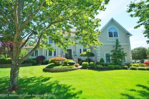 502 Presidents Way, Morganville, NJ 07751-2608