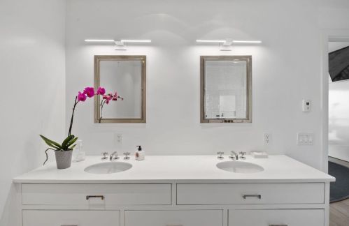 1385 Plaza Pacifica, Santa Barbara CA  93108-2879 exterior