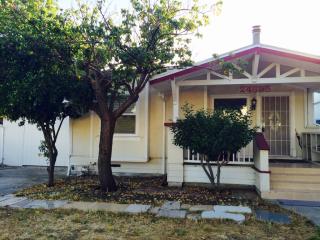 24695 Whitman St, Hayward, CA 94544-2032