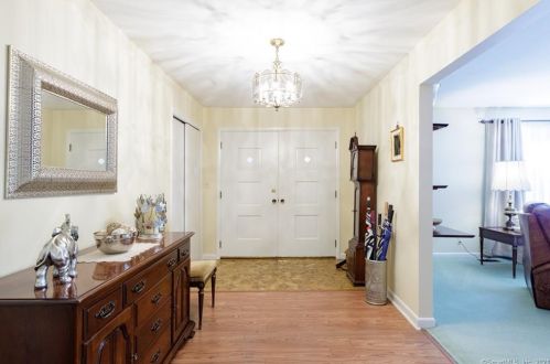 52 Southgate Rd, Waterbury, CT 06708-3226
