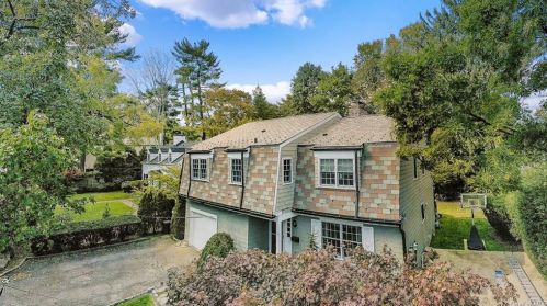 45 Tompkins Rd, Scarsdale, NY 10583-2835