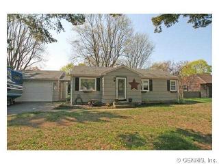 225 Colonial Dr, Webster, NY 14580-1443