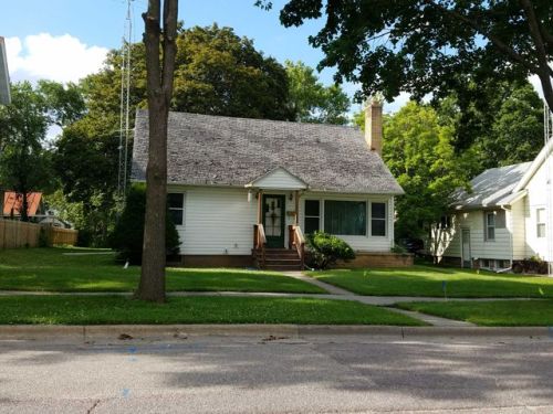 326 5th Ave, West Baraboo, WI 53913-2023