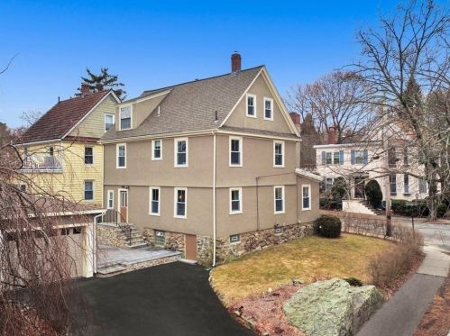2 Cannon St, Newton, MA 02461-2115