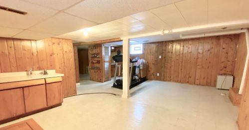 2041 34, Milwaukee WI 53208-1967 exterior