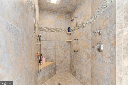 4312 Wyndemere Cir, Schnecksville PA  18078-3529 exterior