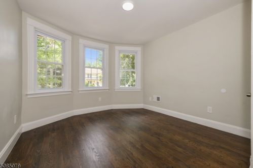 269 Teaneck Rd, Ridgefield Park NJ  07660-2004 exterior