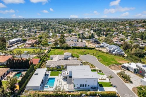 18852 Canyon Crest Dr, Orange CA 92861-2806 exterior