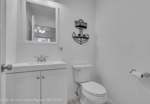 232 Harbor Dr, Lavallette NJ  08735-1434 exterior