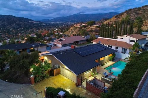 1630 Virden Dr, Glendale CA  91208-2722 exterior