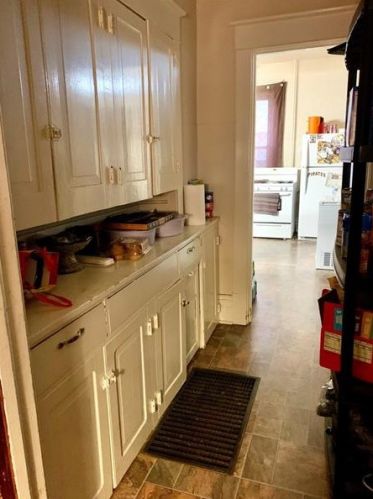 503 New Castle St, Zelienople PA  16063-2027 exterior