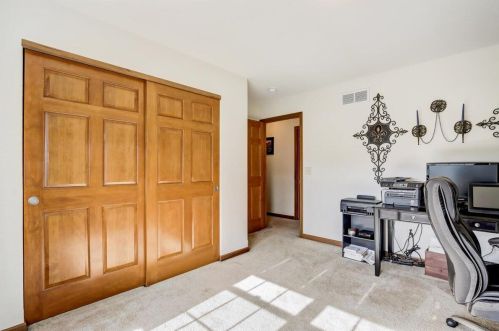 6109 108 Ave, Kenosha WI 53142-7263 exterior