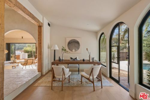 328 Poquito Ln, Topanga CA  90290-3547 exterior