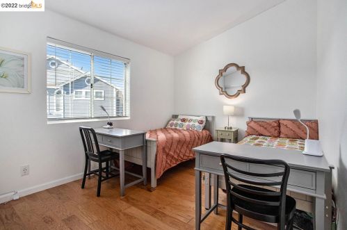 254 E St, Benicia CA  94510-3274 exterior