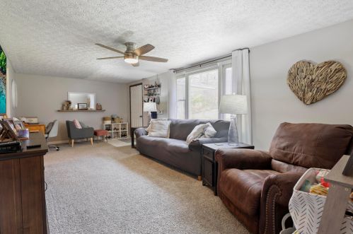 300 Cooper St, Mount Vernon OH  43050-1604 exterior