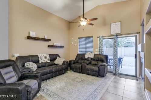 1637 Vineyard Plains Dr, Queen Creek AZ  exterior