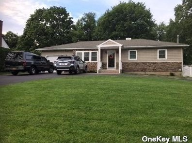 551 Canal Rd, Mount Sinai, NY 11766-3304