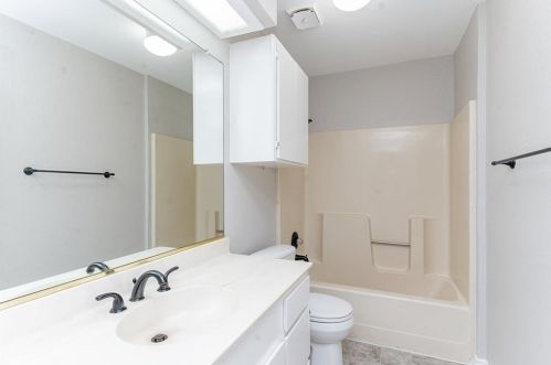 590 Dandelion Dr, Cedar Hill TX 75104-7929 exterior