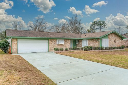 634 Overbrook Dr, Fort Walton Beach, FL 32547-3548
