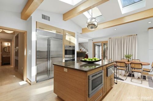 4750 Iselin Ave, Bronx NY  10471-2914 exterior