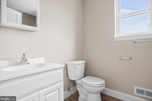 655 Line St, Camden NJ  08103-1452 exterior