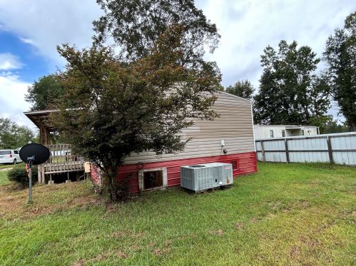 1103 Highway 2, Westville, FL 32464-2073