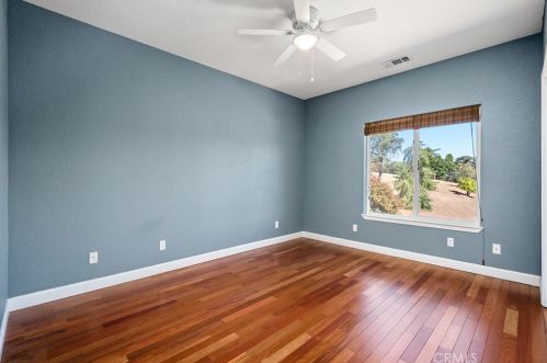 28 Fresno St, Lake Nacimiento CA  93446-2014 exterior