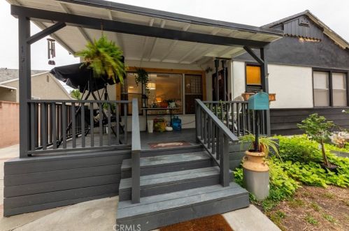 151 Scott St, Long Beach, CA 90805-2255