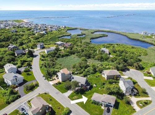 5 Wilderness Dr, South Kingstown, RI 02882-6138