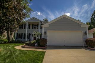 3050 Greenwich Ln, Brunswick, OH 44212-2385
