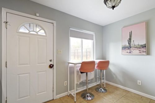 7313 Hutchins Way, North Highlands CA  95660-3437 exterior