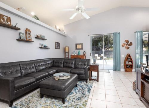 48 Valleywood Dr, De Bary FL  32713-3280 exterior