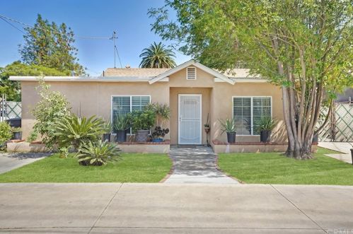 9574 California Ave, Riverside, CA 92503-3104
