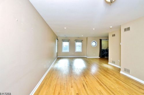 44 Legion Pl, Whippany NJ  07981-1405 exterior