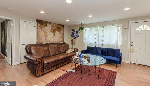 1057 Jefferson Ave, Charles Town WV  25414-1240 exterior