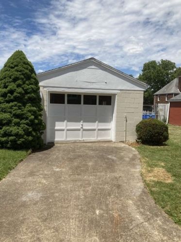 210 Atlantic Ave, Cheswick PA  15024-1534 exterior